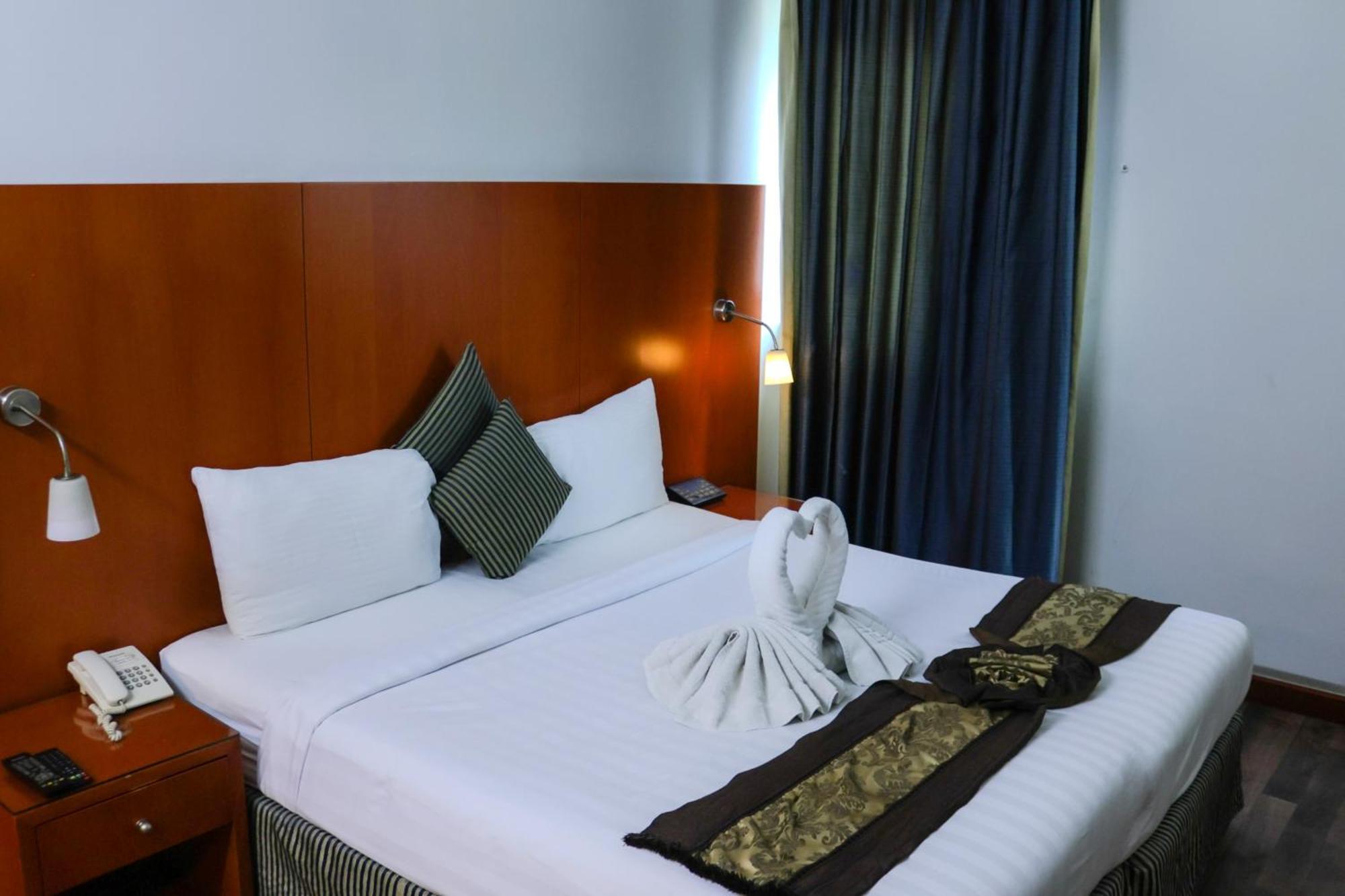 Boonmax Hotel Dubai Exterior foto